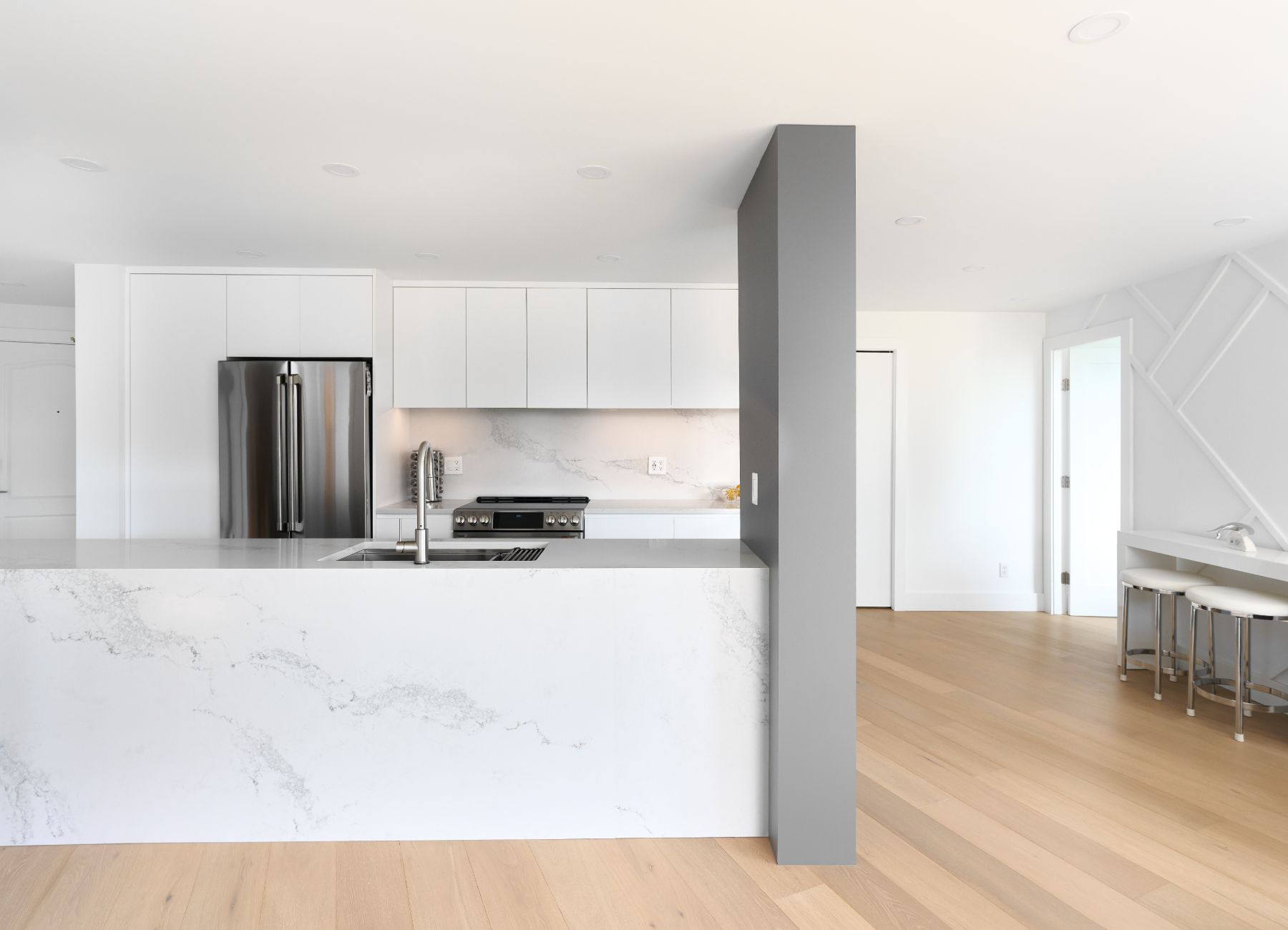 north vancouver remodel condo under $k